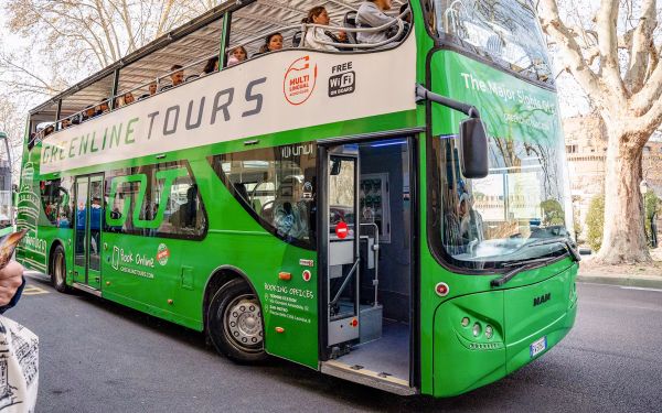 Green Line Tours bus